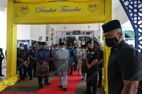 AL-SULTAN ABDULLAH RI'AYATUDDIN AL-MUSTAFA BILLAH SHAH