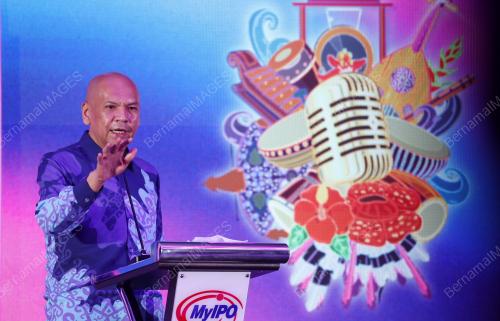 DATUK ARMIZAN MOHD ALI