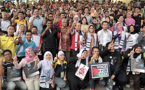 KL39_24112012_RAIS2