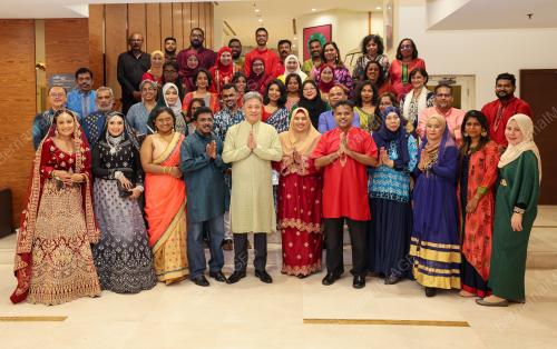 MAJLIS MAKAN MALAM DEEPAVALI WARGA BERNAMA