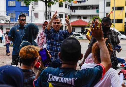 AHMAD FAHMI MOHAMED FADZIL