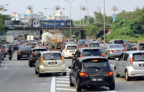 BOLA SEPAK AFF SUZUKI