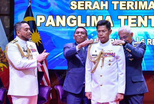 JEN TAN SRI AFFENDI BUANG