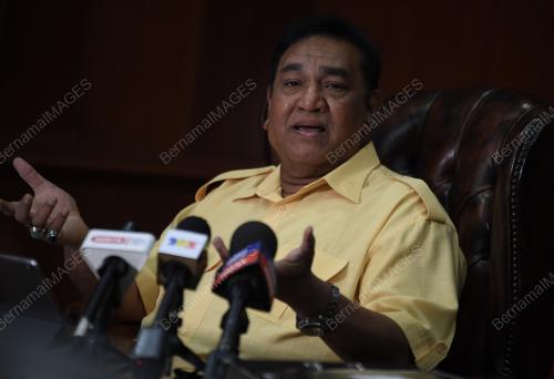 DAYUK SERI AHMAD ISMAIL
