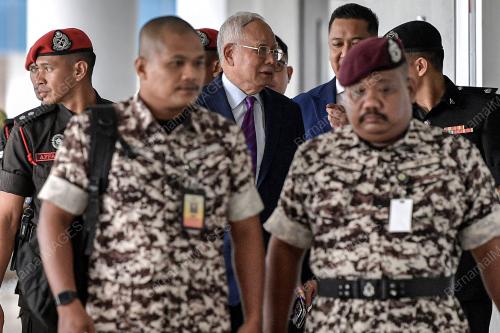 DATUK SERI NAJIB TUN RAZAK