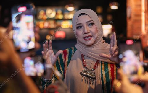 NORANIZA IDRIS