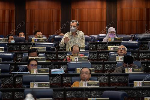 AHMAD FAHMI MOHAMED FADZIL