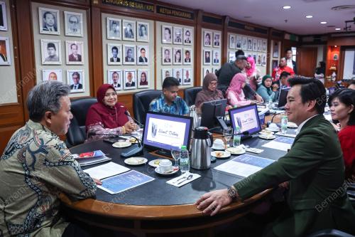 DATUK SERI WONG CHUN HAI