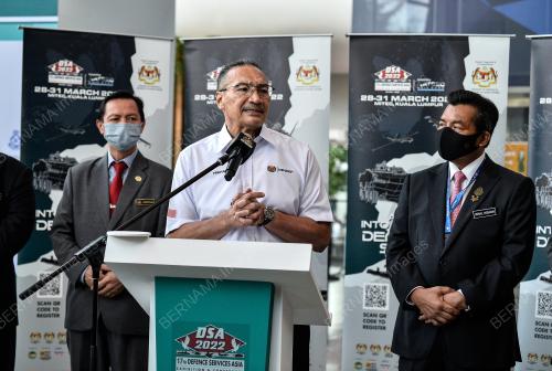 DATUK SERI HISHAMUDDIN TUN HUSSEIN
