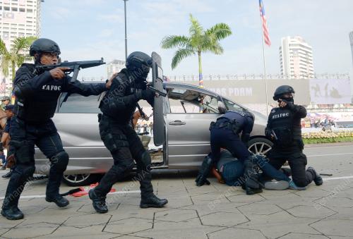 KL39_31082016_HARI_KEBANGSAAN