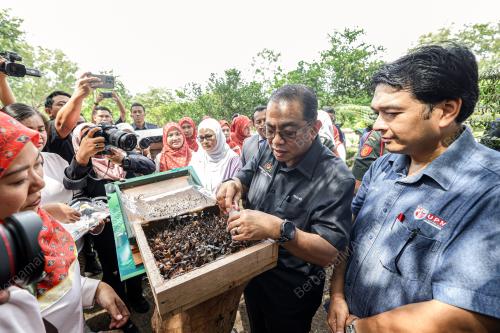 DATUK SERI MOHAMED KHALED NORDIN