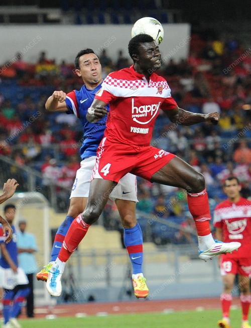 KL40_01022012_BOLA