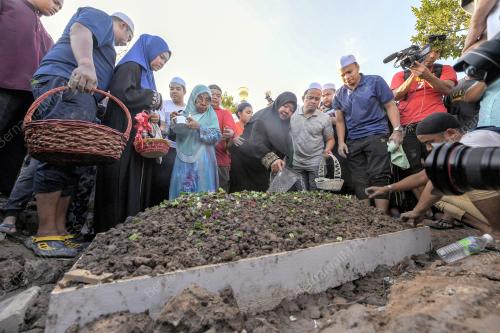 KL40_01052019_HASSAN_BN201905018508-7