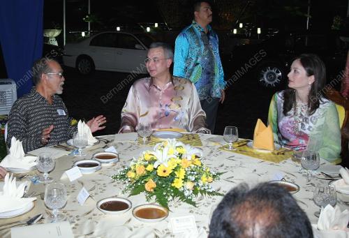 RAJA NAZRIN SHAH