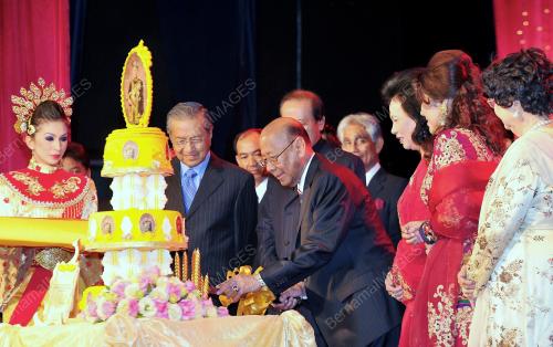 KL40_03052012_AGONG