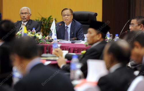 KL40_04032014_MESYUARAT