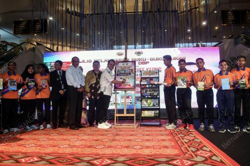 KL40_04042019_BUKU_BN201904025282