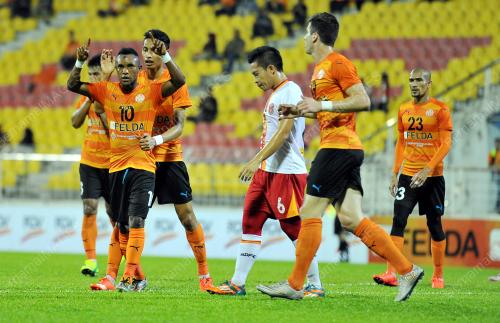 KL40_04072015_BOLA_SEPAK