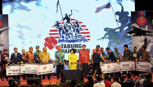 KL40_04092013_TABUNG_PAHLAWAN