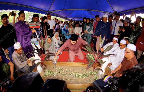 KL40_05042015_JENAZAH
