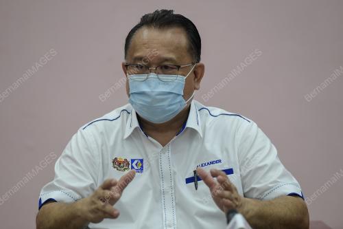 DATUK SERI ALEXANDER NANTA LINGGI
