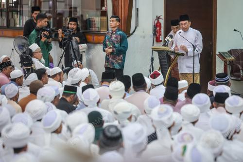 DATUK SERI ANWAR IBRAHIM