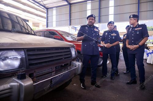 DATUK HUSSEIN OMAR KHAN