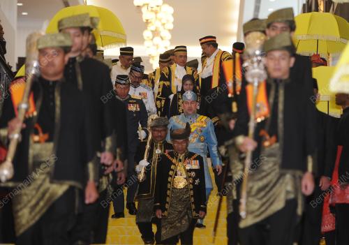 KL40_06032017_AGONG