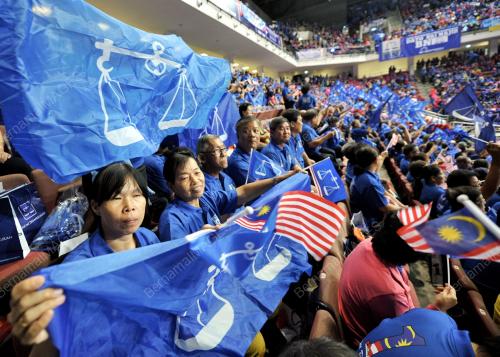 KL40_06042013_MANIFESTO_BN