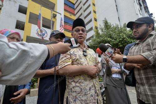 DATUK DR MOHD NA'IM MOKHTAR