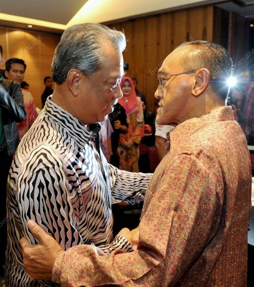 KL40_07032013_GOLKAR