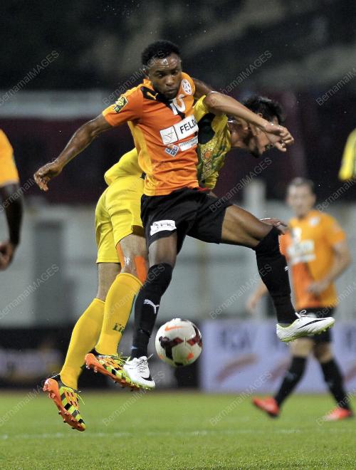 KL40_07042014_BOLA