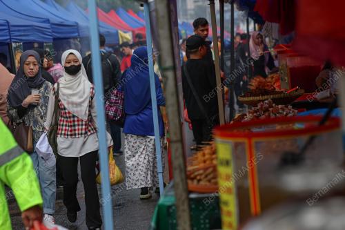 TINJAUAN PELITUP MUKA DI KAWASAN BAZAR RAMADAN