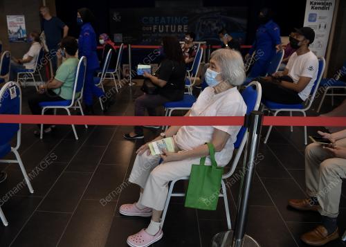 PUSAT PEMBERIAN VAKSIN AXIATA