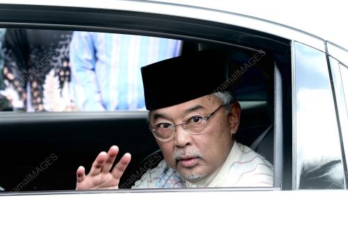 AL-SULTAN ABDULLAH RI'AYATUDDIN AL-MUSTAFA BILLAH SHAH