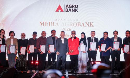 DATUK CHAN FOONG HIN