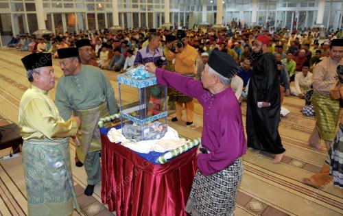 KL40_08072013_TABUNG_ATM