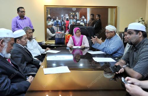 KL40_08102014_BANTAHAN