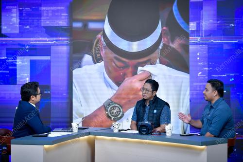 RUANG BICARA DUNIA KEWARTAWANAN FOTO