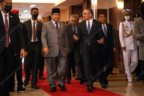 DATUK SERI HISHAMMUDDIN TUN HUSSEIN