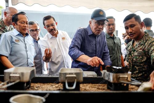 DATUK SERI ANWAR IBRAHIM
