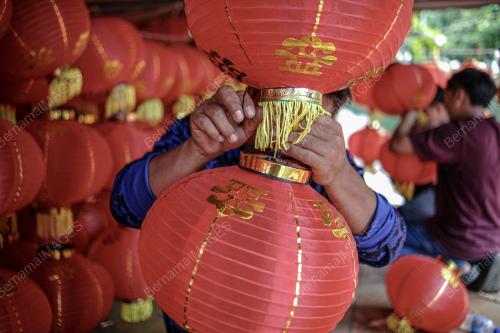 TANGLUNG TAHUN BAHARU CINA