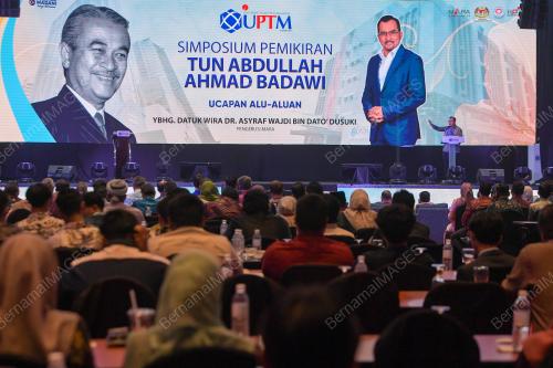 DATUK DR ASYRAF WAJDI DUSUKI