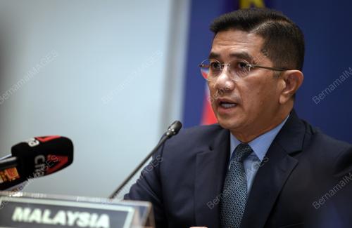 DATUK SERI MOHAMED AZMIN ALI