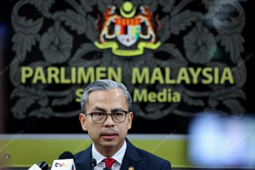 KL40_10122025_DEWAN_NEGARA