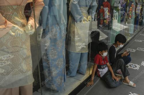 TINJAUAN DI BAZAR JALAN TUNKU ANDUL RAHMAN