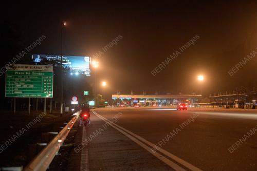 ALIRAN TRAFIK LEBUHRAYA PANTAI TIMUR LANCAR