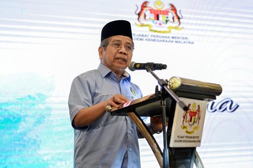 DATUK SERI DR AWANG SARIYAN