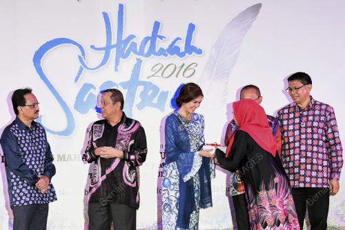 KL40_13112017_SASTERA_BN201711090855