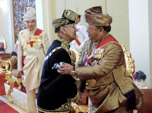 TUANKU ABDUL HALIM MU'ADZAM SHAH